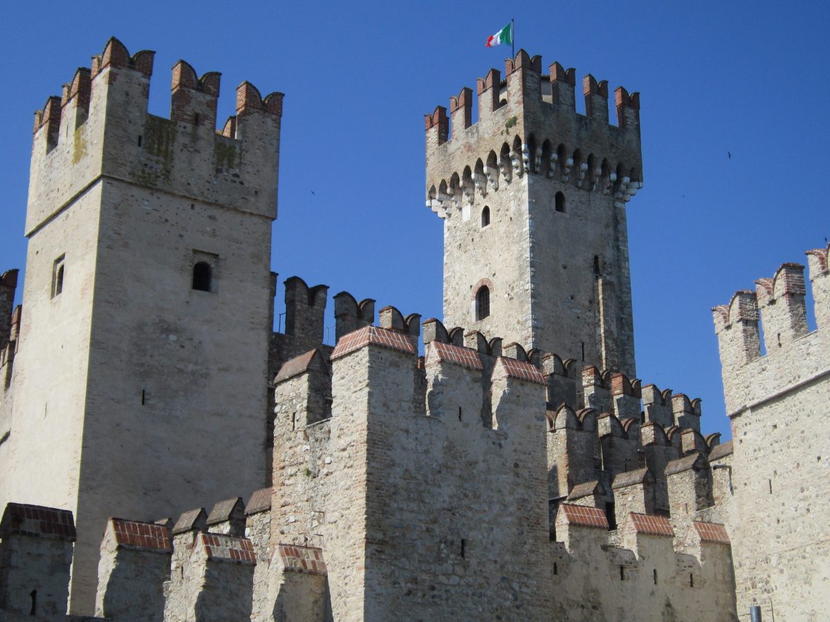 Exploring Sirmione: Best Activities, Spots, and Travel Tips for an Amazing&nbsp;Day